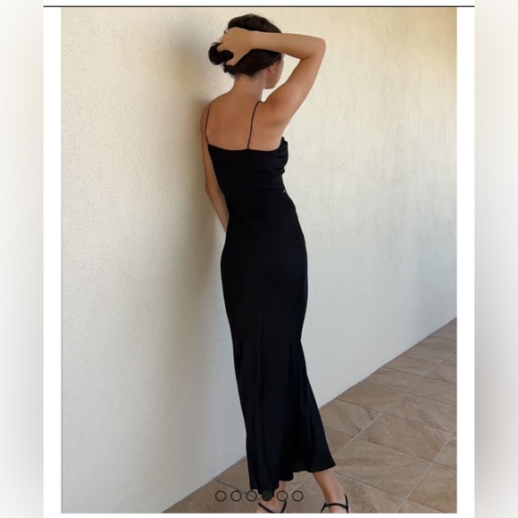 Rumored Brooklyn Baby Midi Dress - Picture 4 of 7